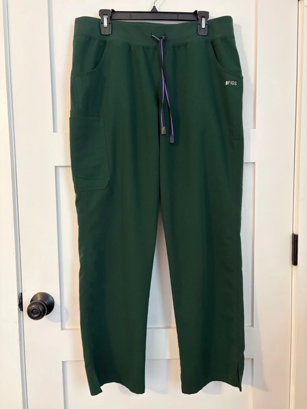 FIGS Women's Scrub Set - Deep Green. Size XL. - Picture 2 of 4